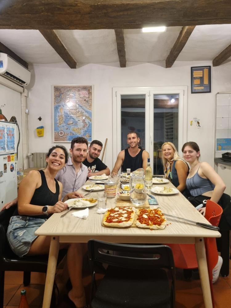 Hostel Il Nosadillo - Bologna Kültér fotó